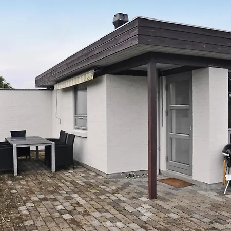 بيت للعطل Three-bedroom In نْيوبورغ